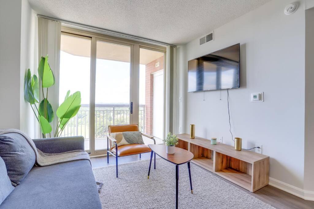 Apartment Exclusive In Ballston With Gym